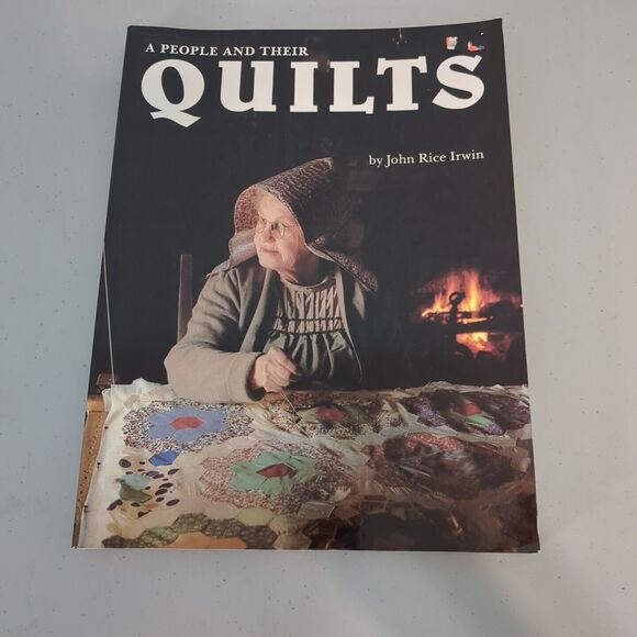 A People and Their Quilts - John Rice Irwin, 9780887400247, paperback - Picture 1 of 2